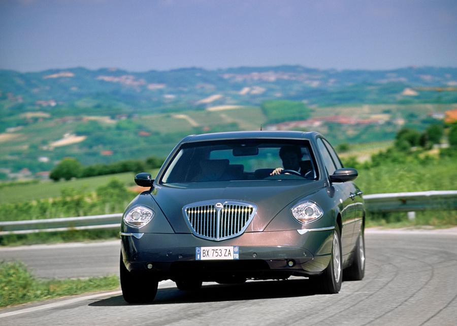  Lancia Thesis 2002 года  (фото 15 из 199)